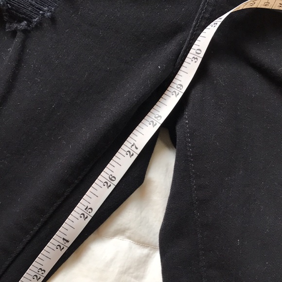 Levi’s black skinny jeans - Picture 6 of 7